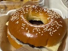 -鲍师傅糕点(青年汇店)