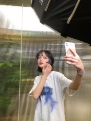 -变画·发型STUDIO