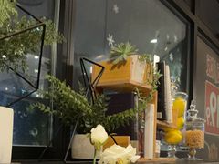 -必胜客(漕宝路店)