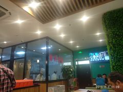 烙饼制作房-合合春饼·酱骨·东北菜(潘家园店)