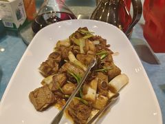 -海派美食·家宴海鲜青岛菜·石锅鲽鱼头(东方城店)