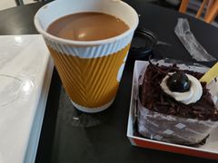 美式黑咖啡-可颂坊(中心书城店)