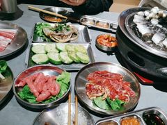 -围炉肉舍丹东海鲜烤肉·烤活鳗(步行街店)