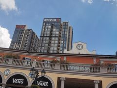 -佛罗伦萨小镇广佛名品奥特莱斯(疏港路店)