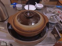 -胡须佬鸡煲四季火锅店(石厦西村直营店)