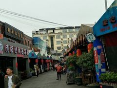 -龙洞步行街