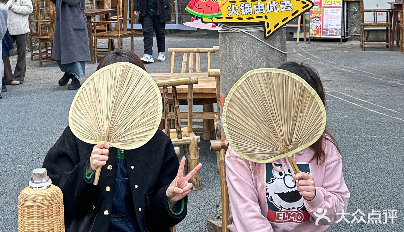 在5000平的洞子里面吃火锅是什么体验。。。