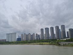 -南京眼步行桥