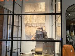 -MOMENTI手工意面(晶耀前滩店)