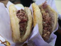 -闫家驴肉火烧(五四店)