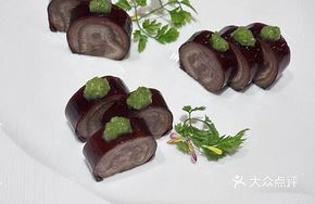 Black Gold Lean Pork Trotter