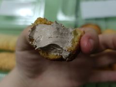 巧克力冰淇淋泡芙-周记传统糕点PASTRY(蜀汉路店)