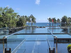 -亚龙湾喜来登·美景台大堂吧