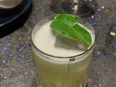 -毛毛虫酒吧