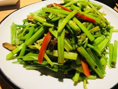 -吴越荣记苏州菜·松鼠桂鱼100%活鱼现做(斜塘老街店)