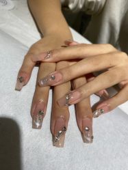 -艾珂·美甲美睫