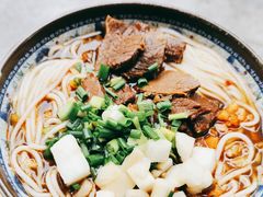 -牛师傅牛肉面(尚隆路店)
