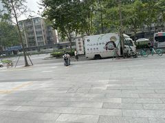 -八二小区抄手(龙湖上城天街店)