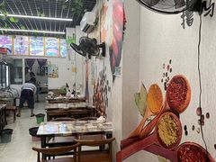 大堂-华村烧烤(翠湖天地店)