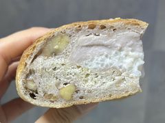 现蒸芋泥椰奶糯米-PAOPAO Bakery&Café(港汇店)