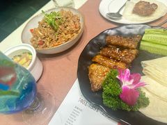 -意卡菲·欢乐聚会餐厅(华侨店)