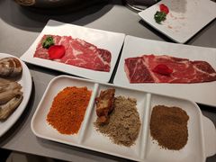 -山焱·炭火自助烤肉(周浦万达店)