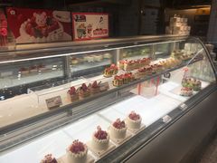 面包甜点陈列柜-乐艺哆·乐活烘焙(浦西万达店)