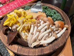 -三出山火锅(万象天地店)
