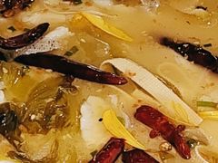 -江渔儿酸菜鱼(奥园广场金发购物中心店)