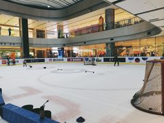 -冰堡国际溜冰场(观澜湖新城MHMALL店)