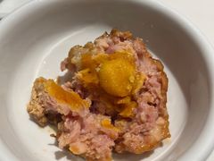 鸭蛋黄狮子头-梅飞酒家(桑园路店)