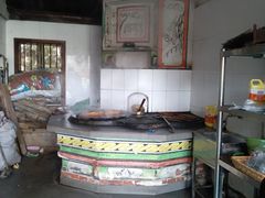 -灶头屋里