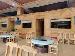 -三锅莊·牦牛肉火锅·香格里拉特色藏餐宴请餐厅(菱角塘路店)