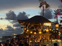 -FINNS Beach Club