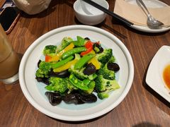 -港丽餐厅(正大店)