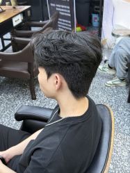 -藤野造型专业烫染接发