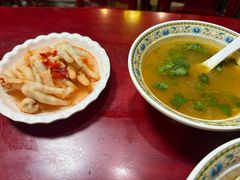 -金杨拉面王小吃面馆·牛三宝面·红烧牛肉粉