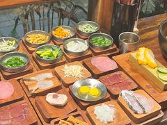-银米·云南传统过桥米线(双廊黑金冠店)