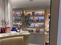 -博士眼镜(罗湖喜荟城店)