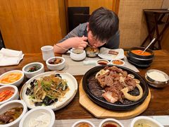 -萨拉伯尔(燕莎友谊商城店)