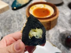 黑天鹅榴莲酥-悦秀·高级粤菜