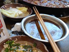 -黄潇洒老火锅(九眼桥宏济巷店)