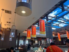 -阿瓦山寨·湘菜现炒·剁椒鱼头王(咸阳总店)