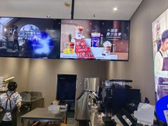 -瑞幸咖啡(第五大道高发西岸花园店)