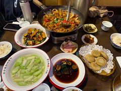 -富正毅三下锅·湘西韵味(天门山索道店)