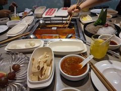 -海底捞火锅(新松江路店)