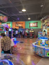 点击看大图 -卡通尼乐园(银泰店)