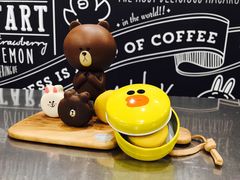 -LINE FRIENDS Garosu-gil Flagship Store