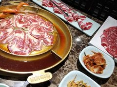 -猪啊牛呀羊啊铜盘烤肉(正大广场店)