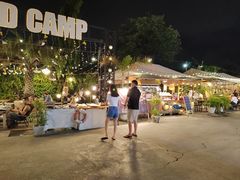 -席娜卡琳火车铁道夜市